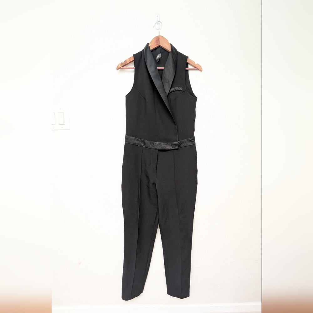Elegant Black Sleeveless Jumpsuit